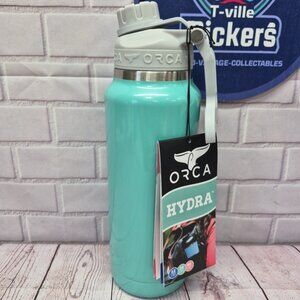 NWT ORCA HYDRA 34 oz Water Bottle Whale Tail Handle Seafoam